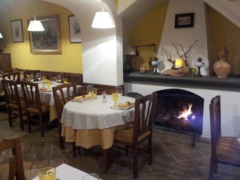 Es Rustic Petit Restaurant