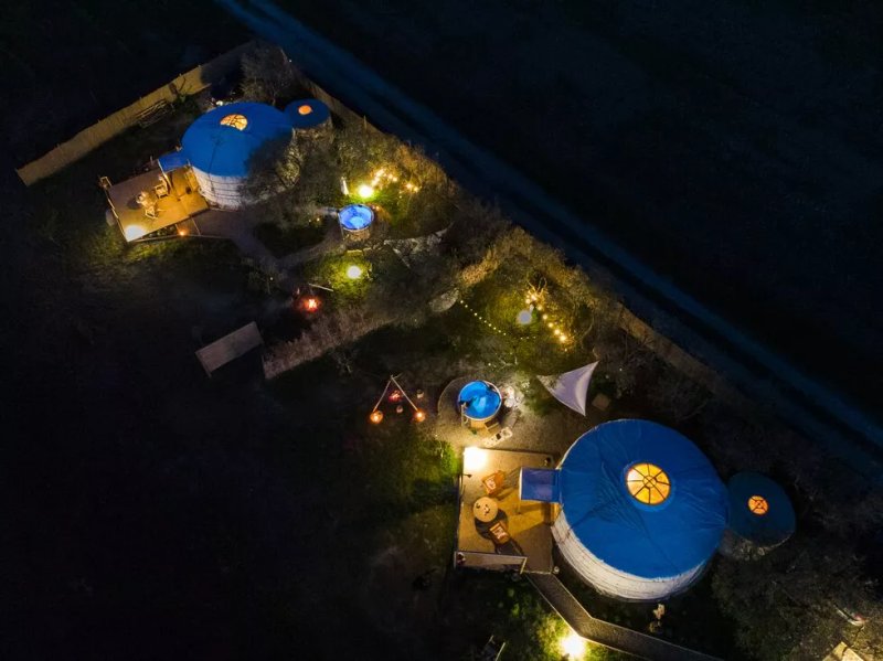 2 Cuori E 1 Yurta Glamping In Toscana