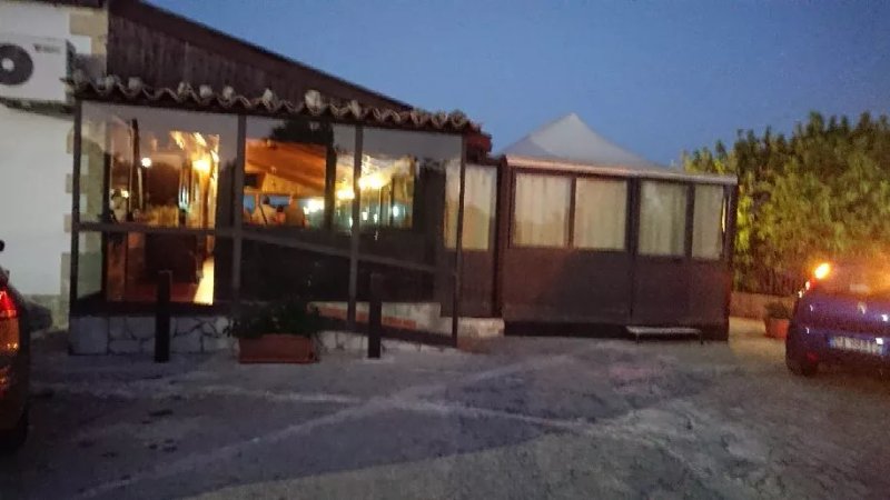 Restaurants & cafés