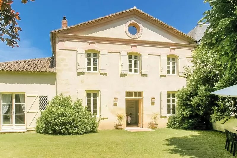 2 bedroom amazing home in St Antoine de Breuilh