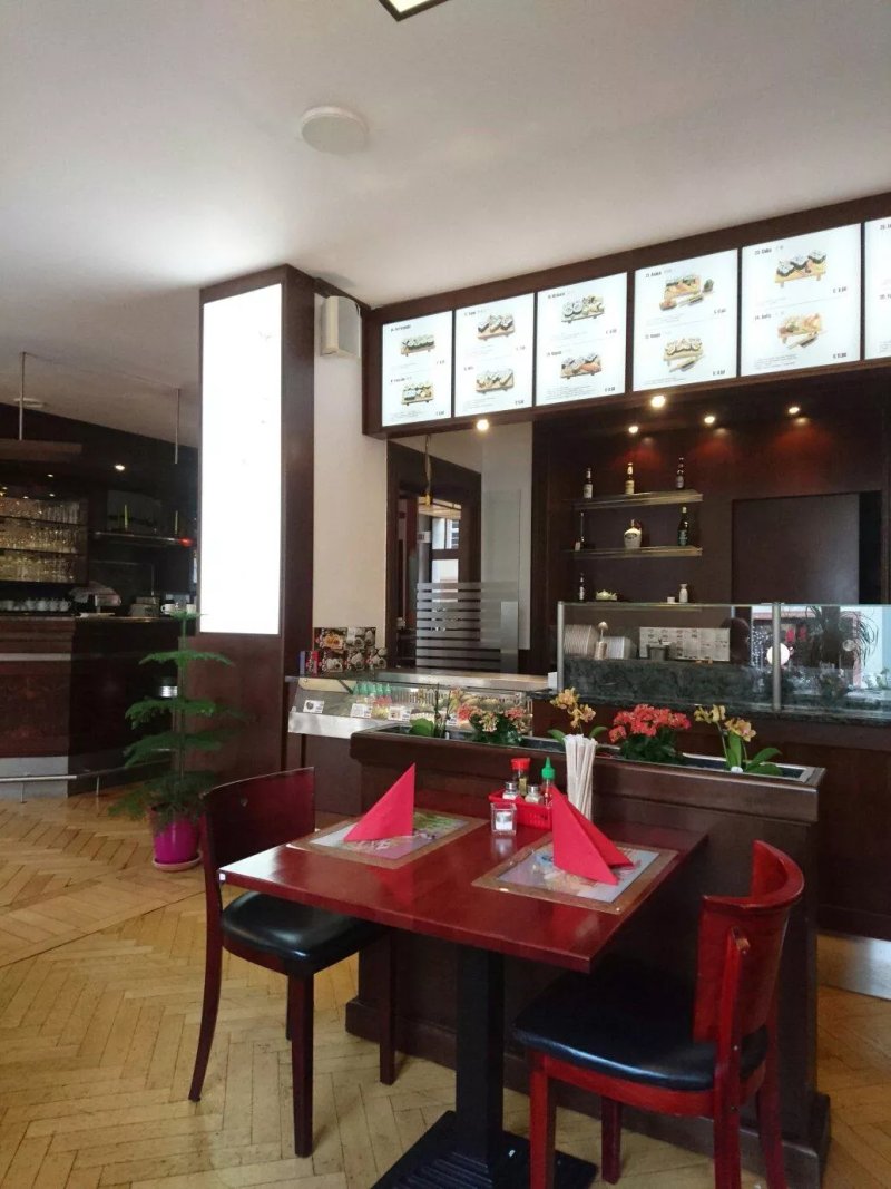 Asia Food & Sushi Bar