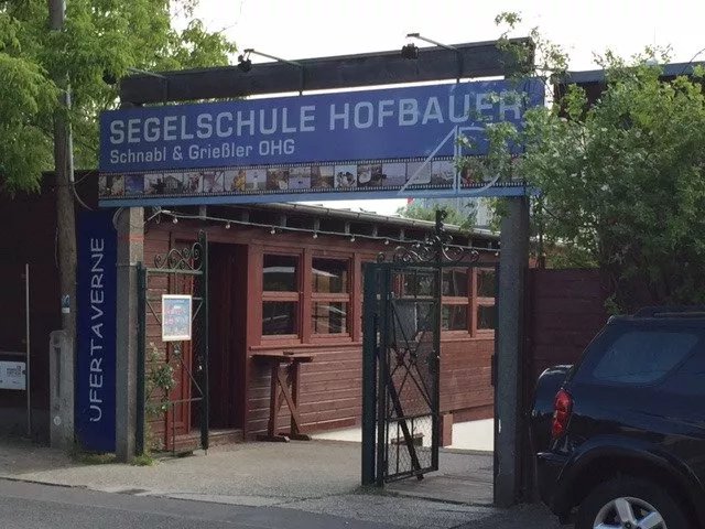 Ufertaverne