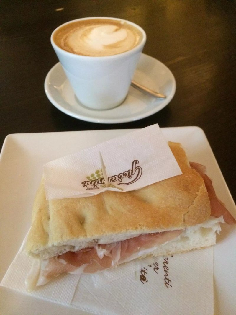 Bombonera Cafe