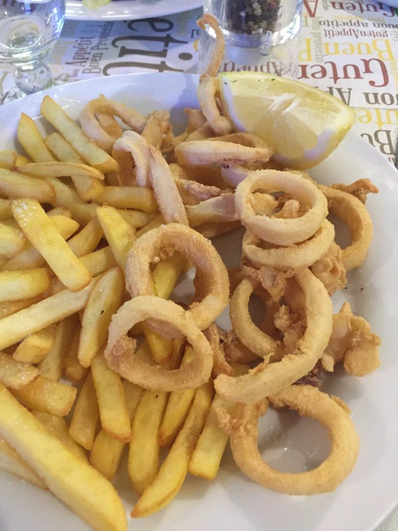Tria Street Food