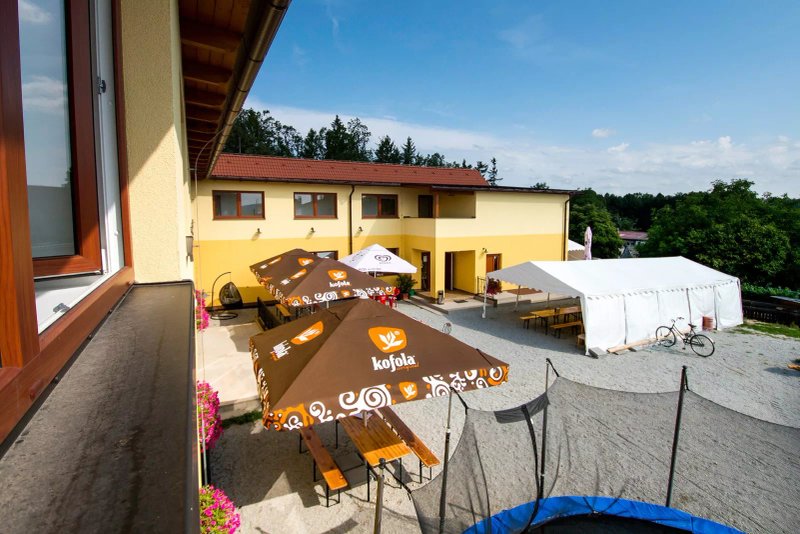 Penzion a Restaurace Zlatovlaska