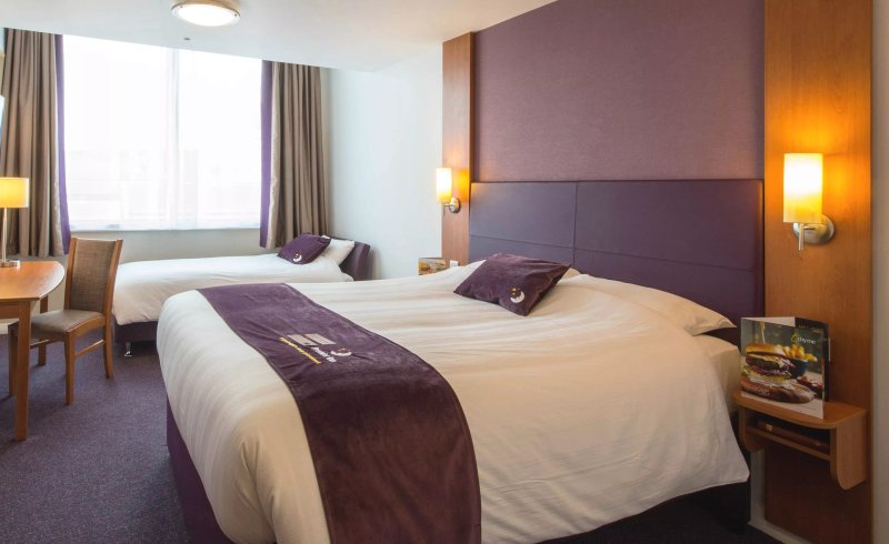 Premier Inn Cardiff City South Hotel