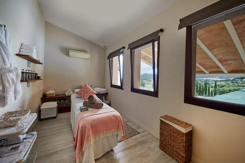 Pula Suites Boutique Resort