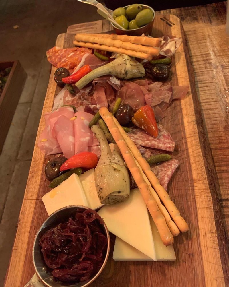 The Lodge Restaurant & Bar