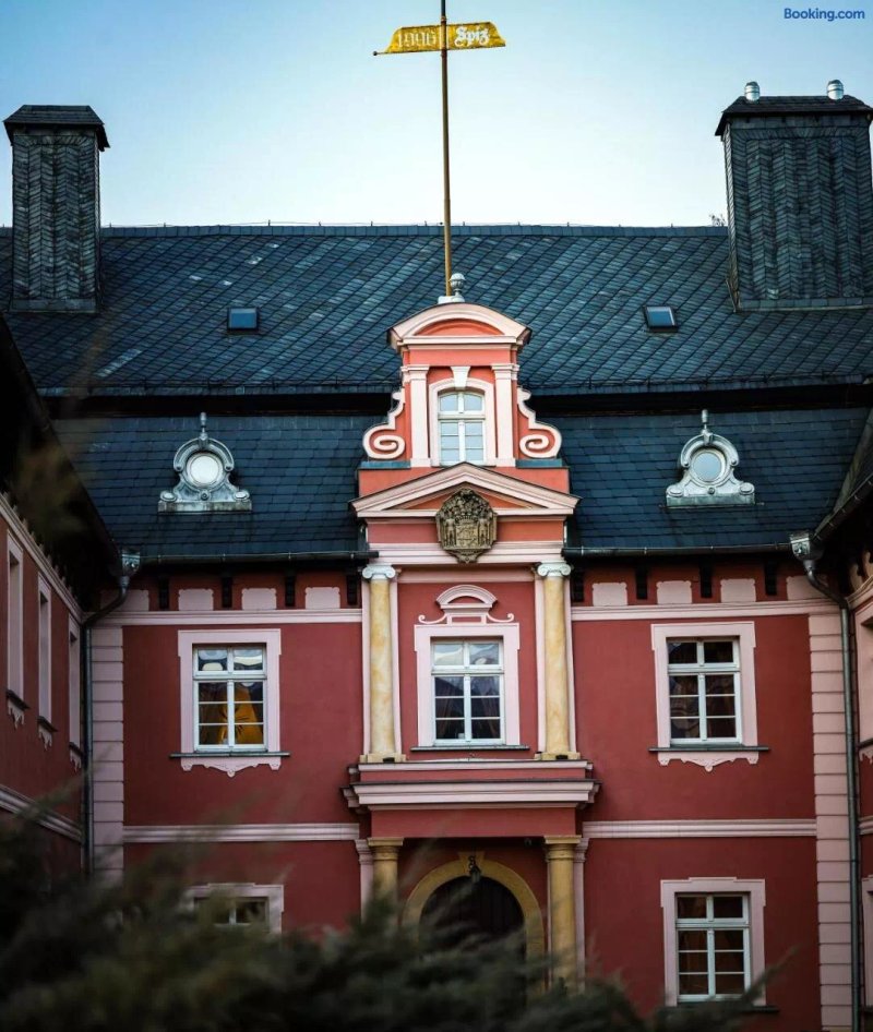 Palac Spiz kolo Karpacza