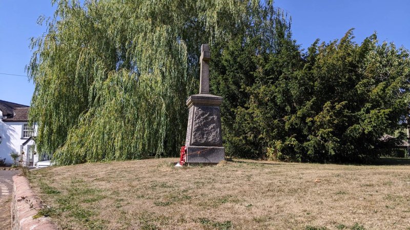 Donington On Bain War Memorial