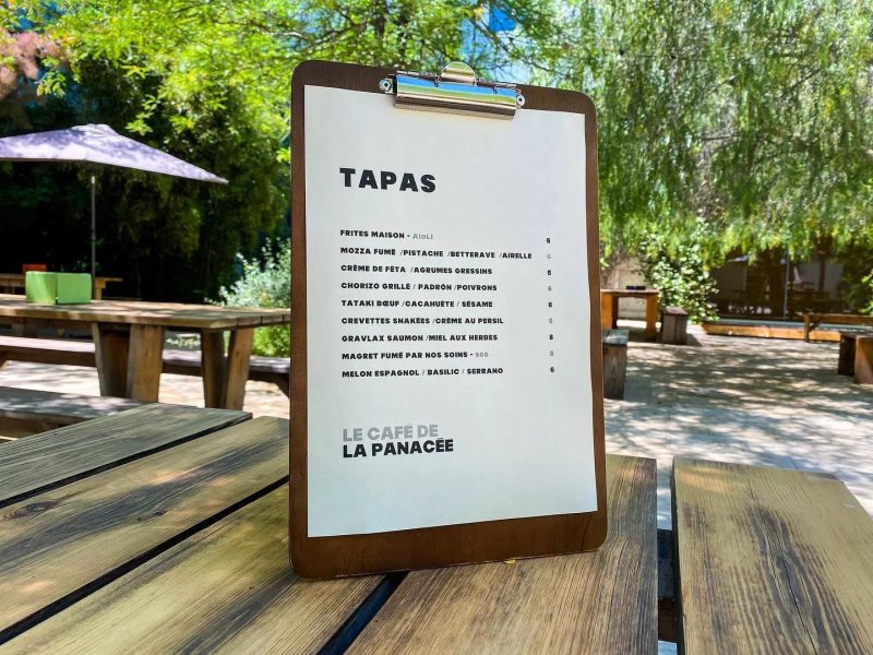 Le Cafe De La Panacee