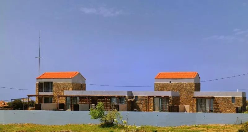 Gerakari Suites