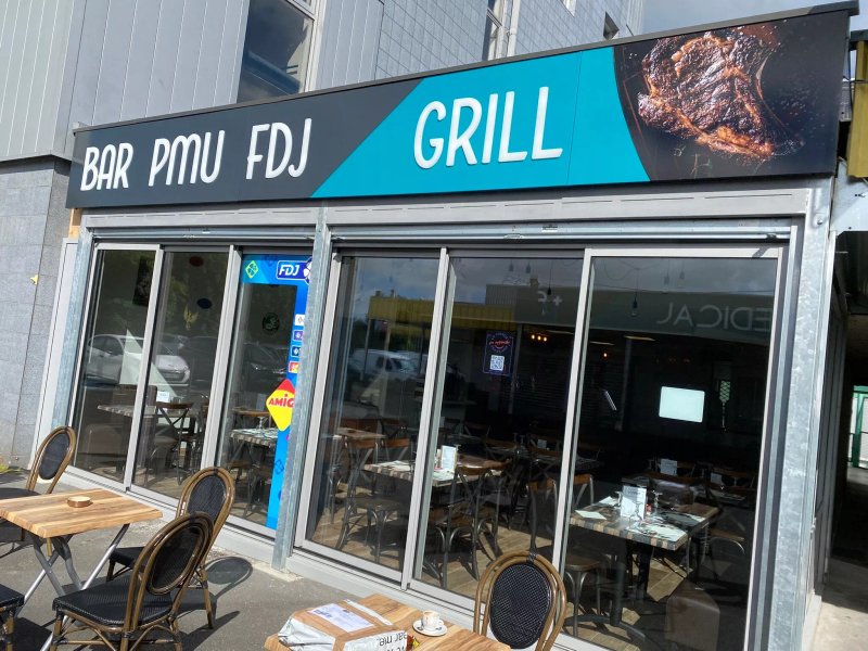 Bar,pmu,fdj,grill Du Forum
