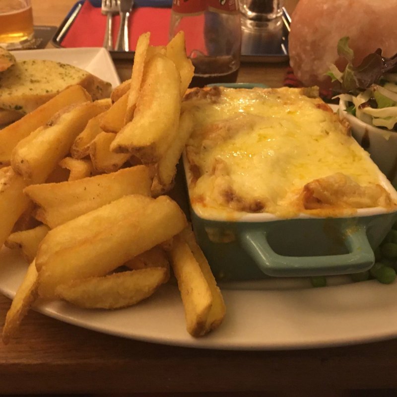 Manorbier Castle Inn