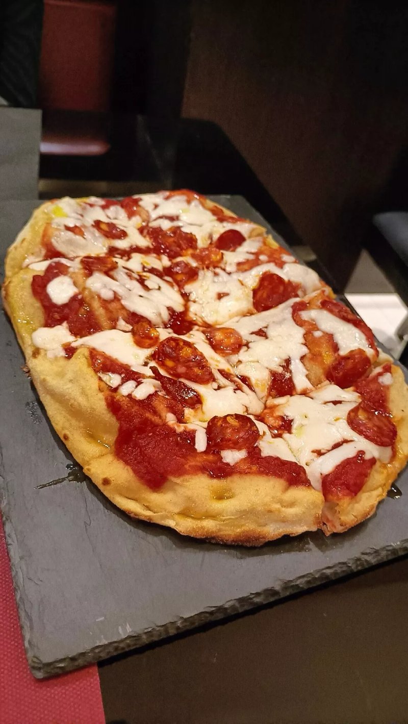 A Mano A Mano Ristorante Pinseria & Caffeteria Italiana