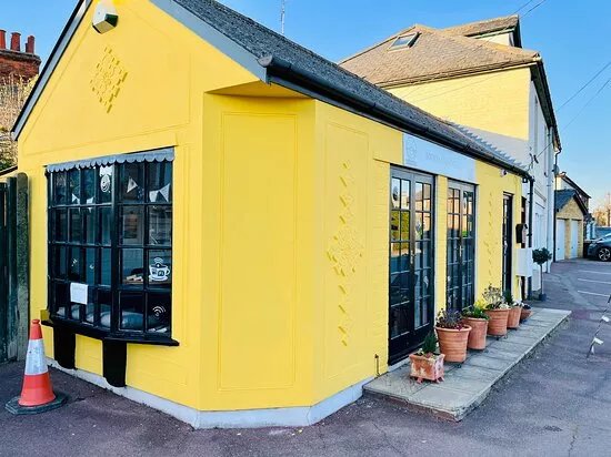 Bloomsburys Art Cafe & Bookshop