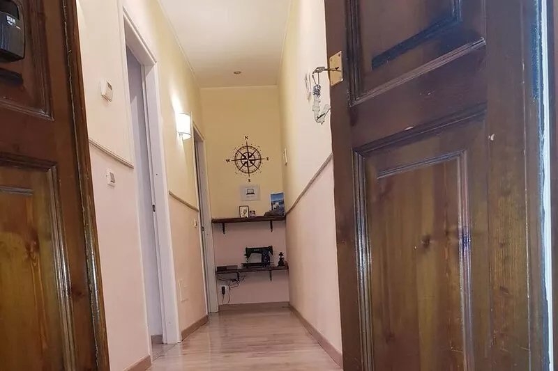 Equipped apartment, with 43 "TV and Netflix, 2 minutes from the station,