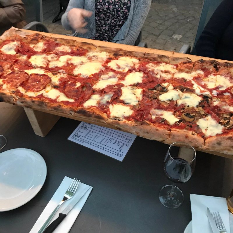 Pizzeria La Caverna