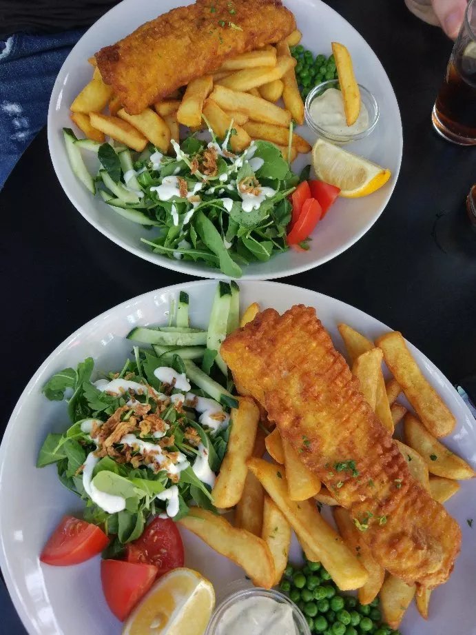 Public House 12
