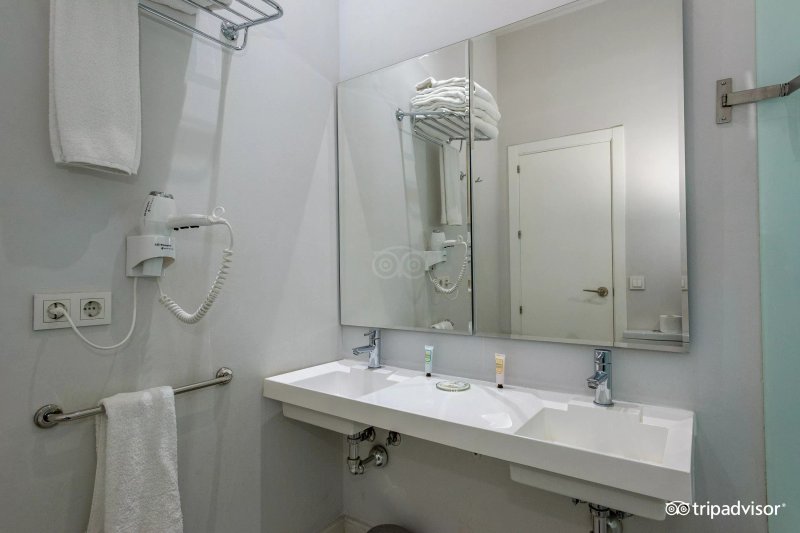 Suites Sevilla Plaza