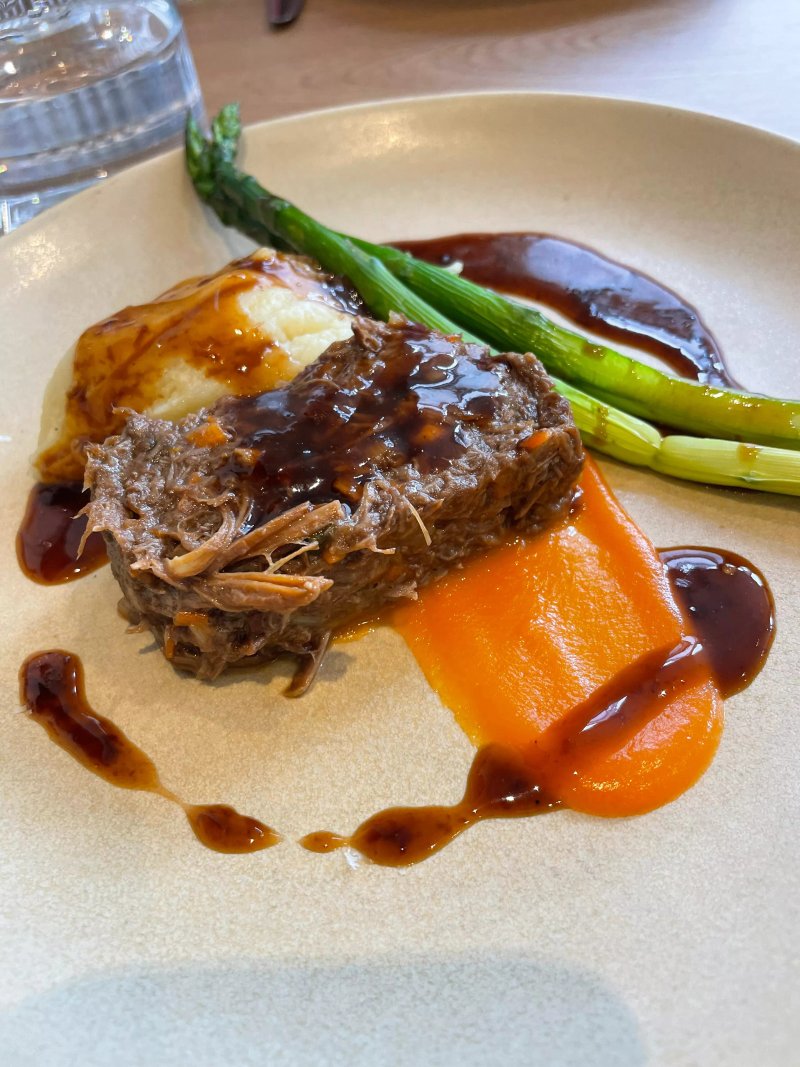 Petty Fours Restaurant