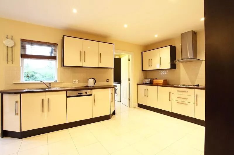 An ardmullen 3 bed walnut that sleeps 6 guests  in 3 bedrooms