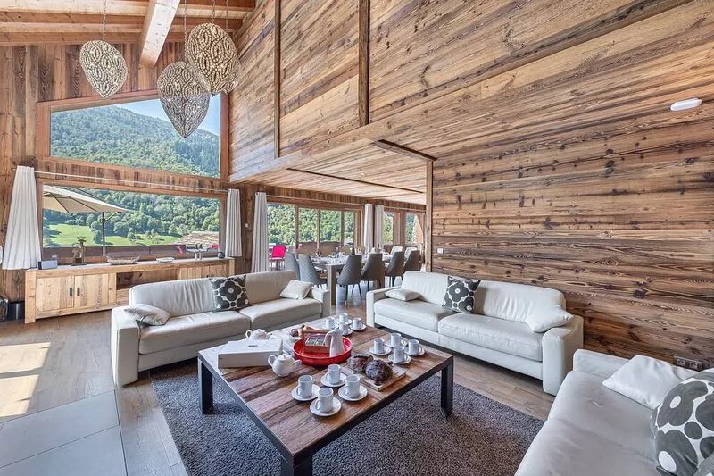 CHALET MERIBEL HIGH OF RANGE