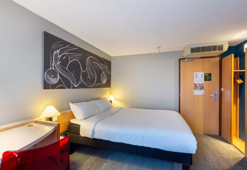 B&b Hotel Orléans Centre Foch