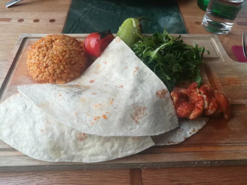 Ali`s Grill