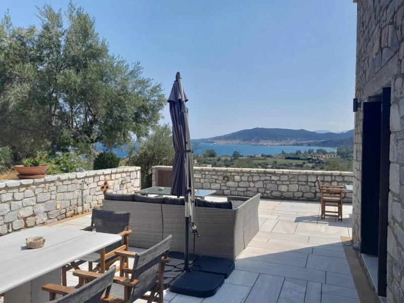Stone-built cottage in Gythio, Mani | ‘Liopetra’