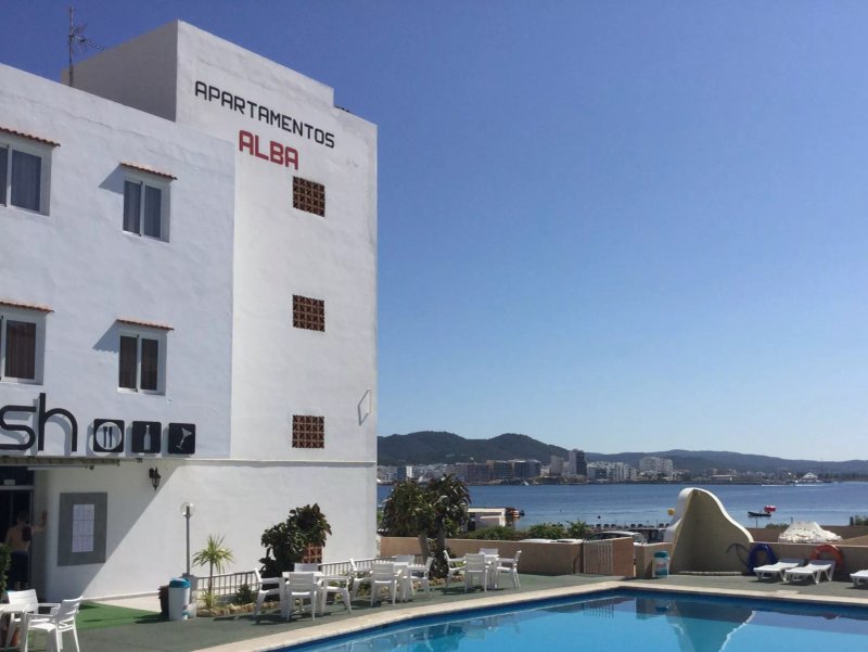Apartamentos Alba
