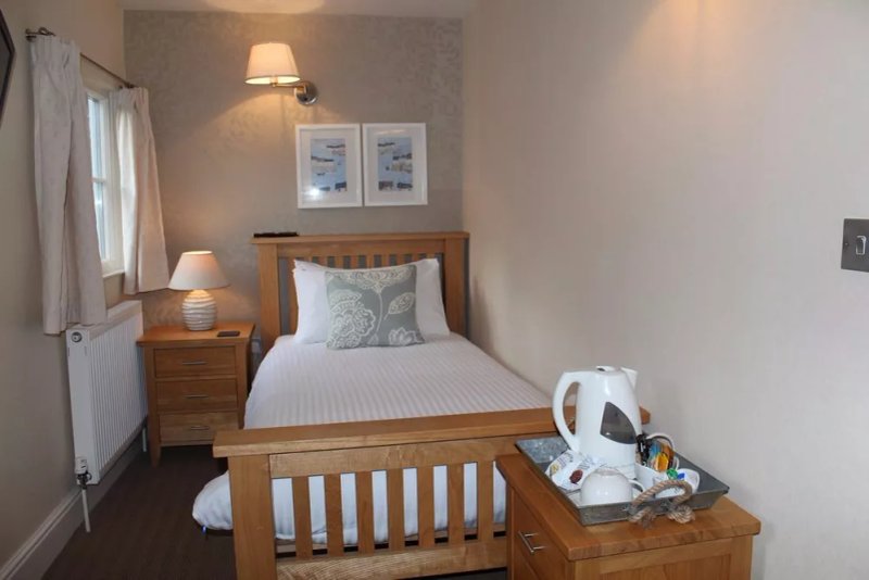 Halfway House Inn Restaurant