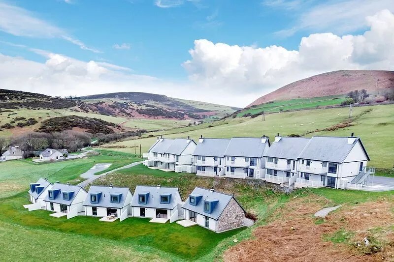 A llyn peninsula that sleeps 4 guests  in 2 bedrooms