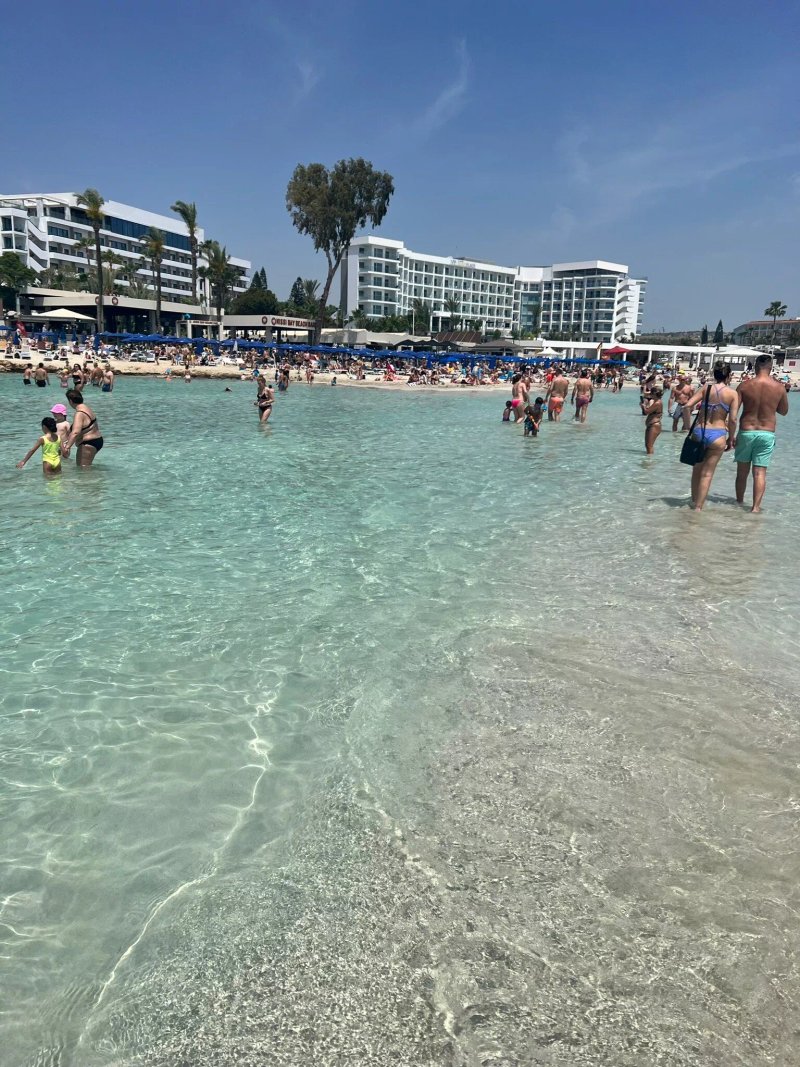 Nissi Bay Beach Bar