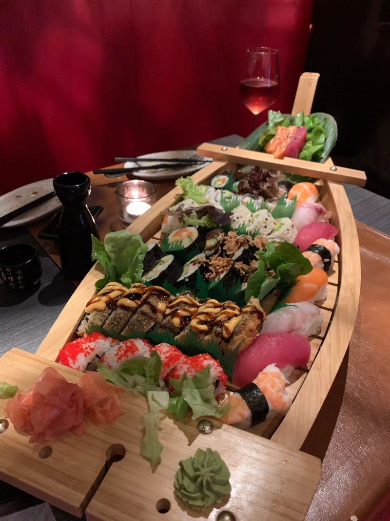 Kanikama Sushi