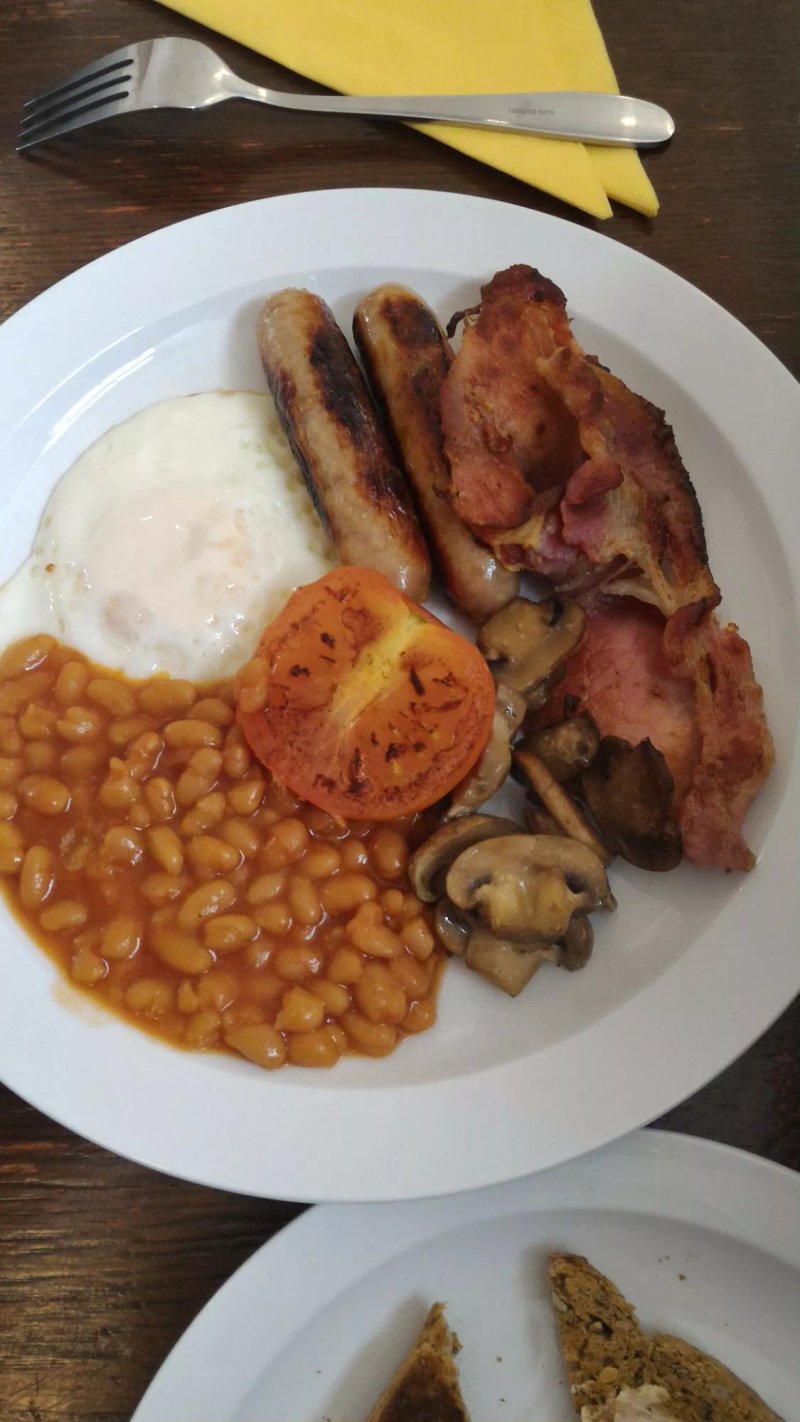 The Murly Tuck Cafe