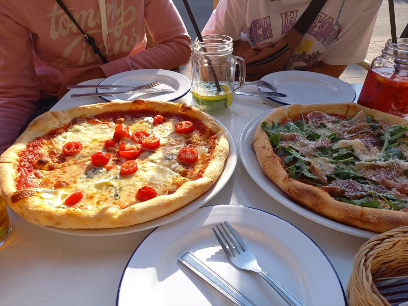 Restaurant & Cafe Milano