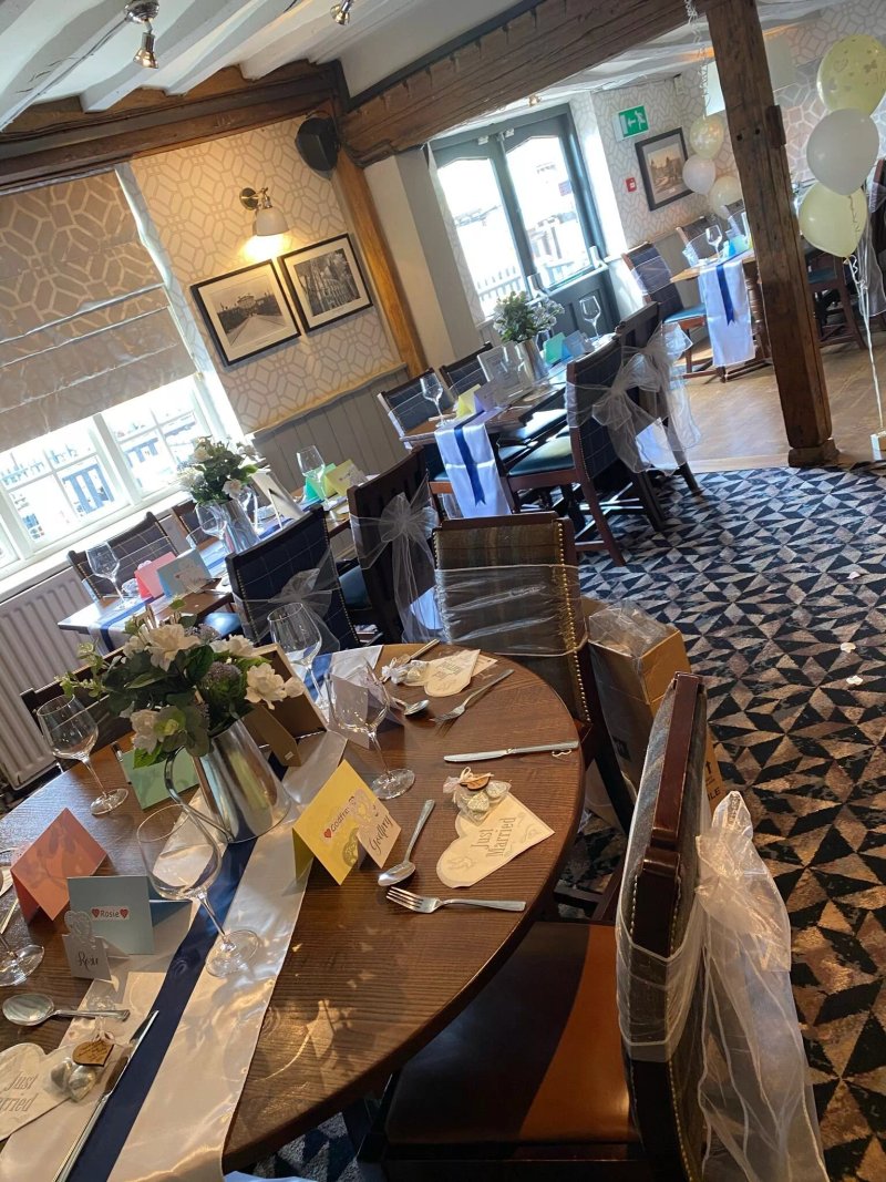 Newnham Court Inn - Pub & Grill