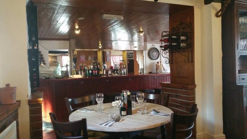 Ropers Arms Italian Bistro