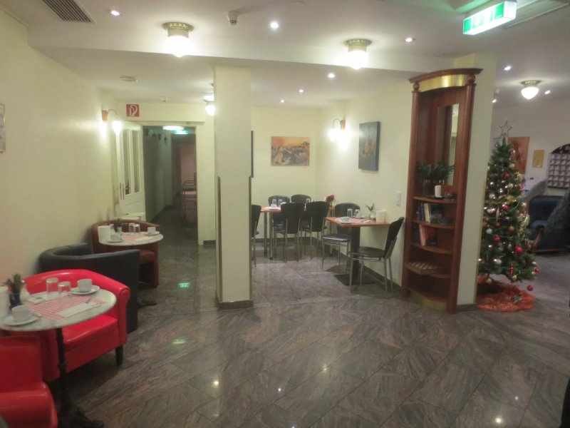 Suite Hotel 900 m zur Oper