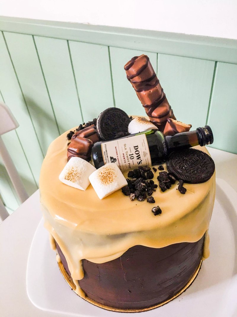 Cake n’ Bake Brunch & Cocktails