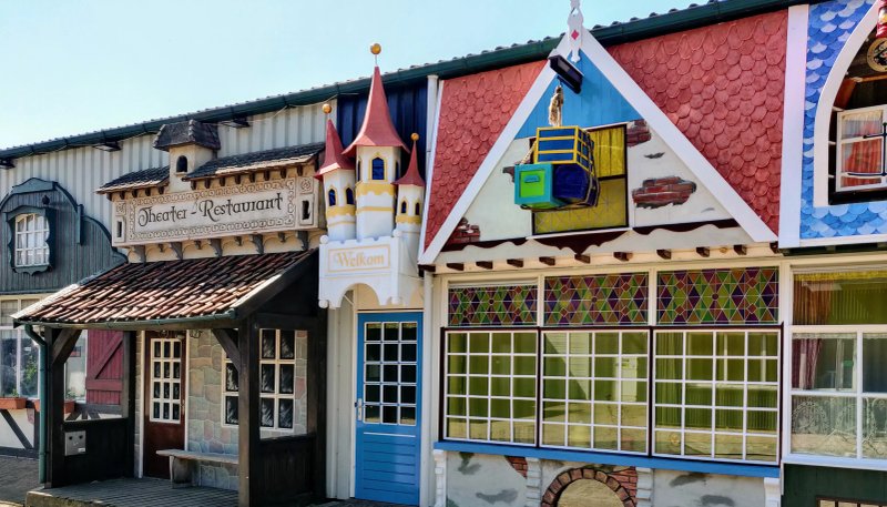 Party Restaurant Lokate