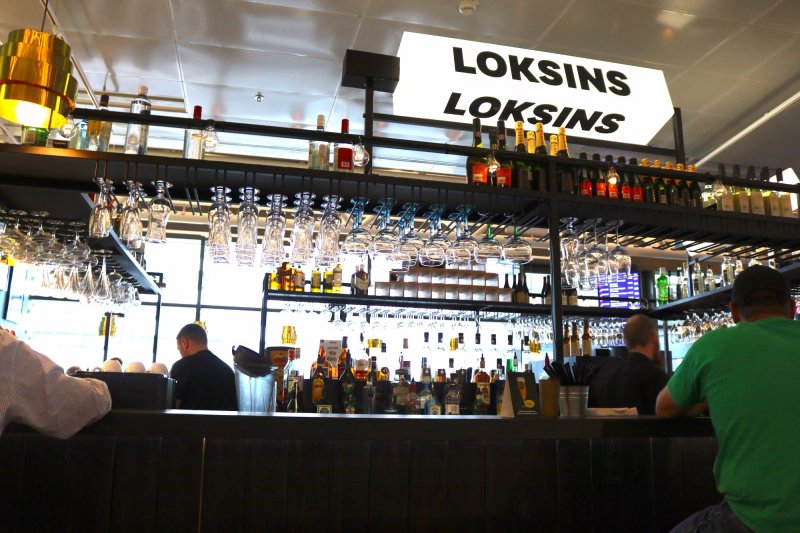 Loksins Cafe & Bar