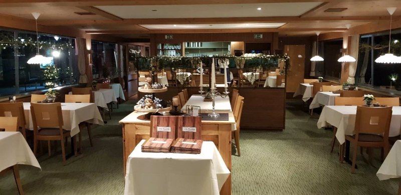 Ufem Fluss - Restaurantschiff in Interlaken
