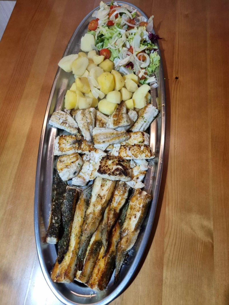 Redes Compostela. Mariscos & Tapas