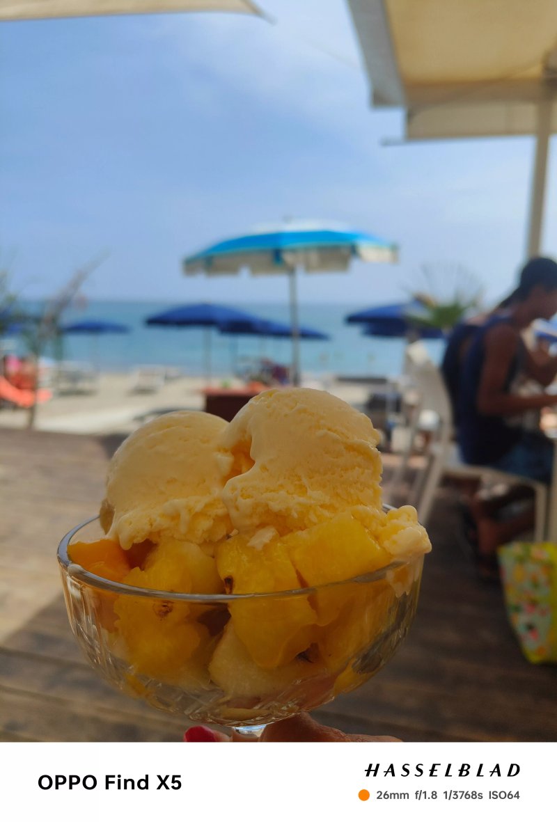 Baia Sestante Beach