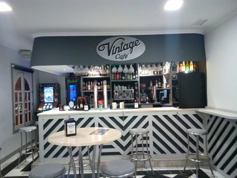 Vintage Cafe