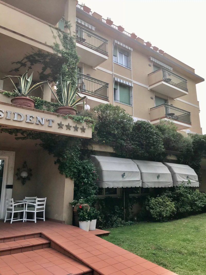 Hotel President
