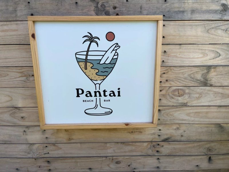Pantai Beach Bar