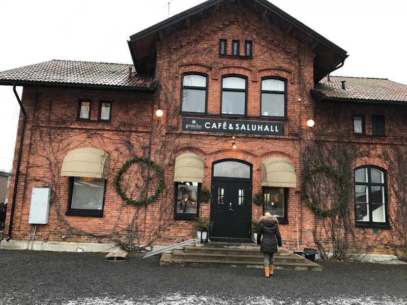 Restaurants & cafés